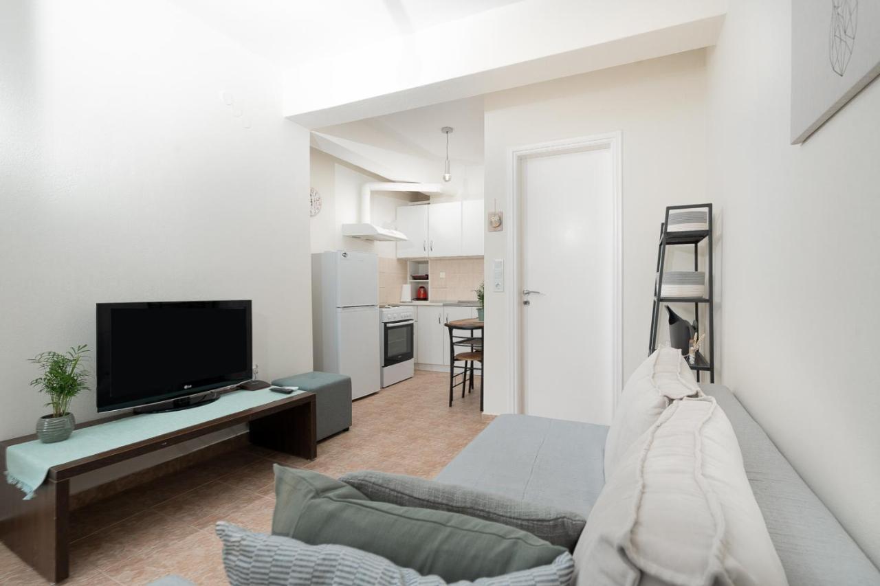 Mtc-Sfs Apartment By The Sea And Airport Pórto Ráfti Esterno foto
