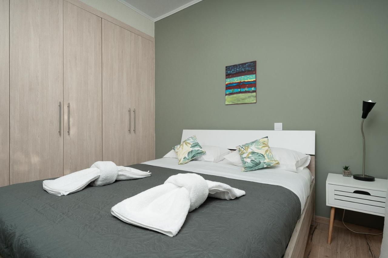 Mtc-Sfs Apartment By The Sea And Airport Pórto Ráfti Esterno foto